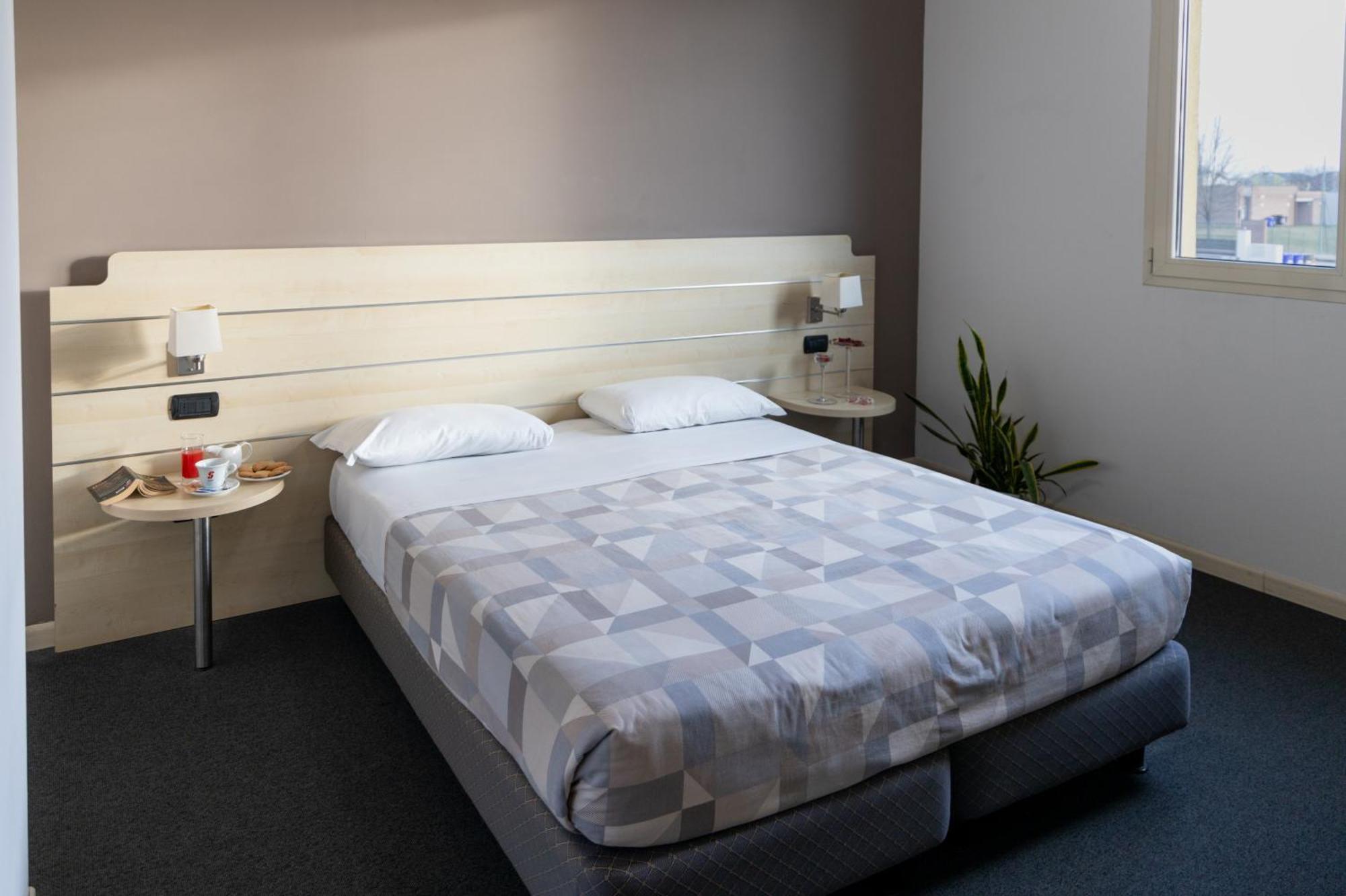 Hotel Giallo Noceto Kültér fotó