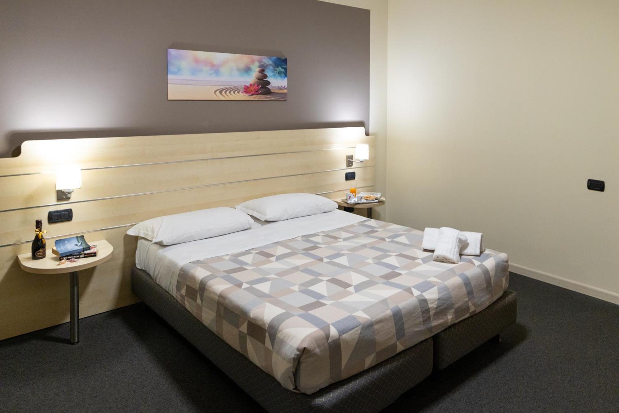 Hotel Giallo Noceto Kültér fotó