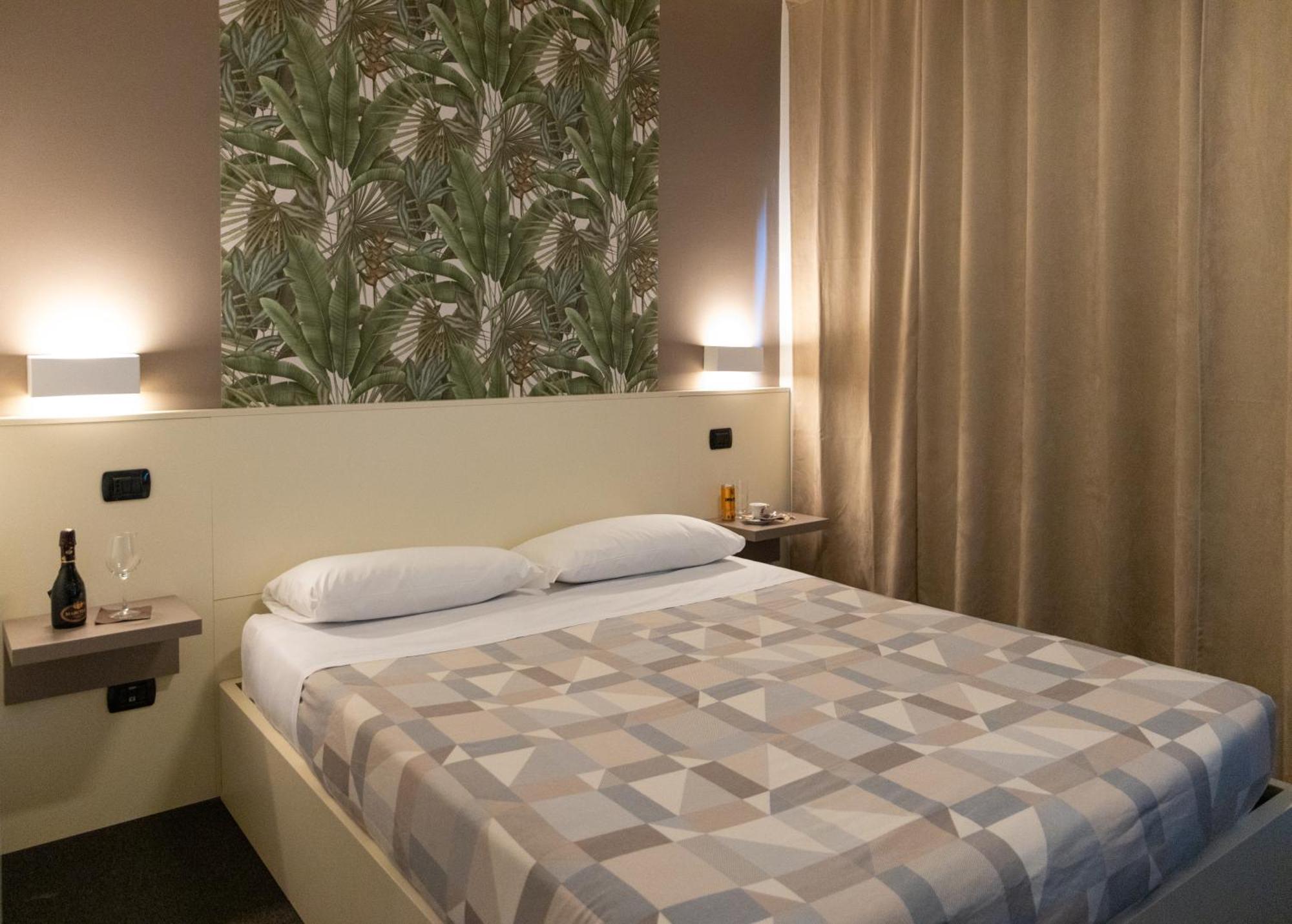 Hotel Giallo Noceto Kültér fotó